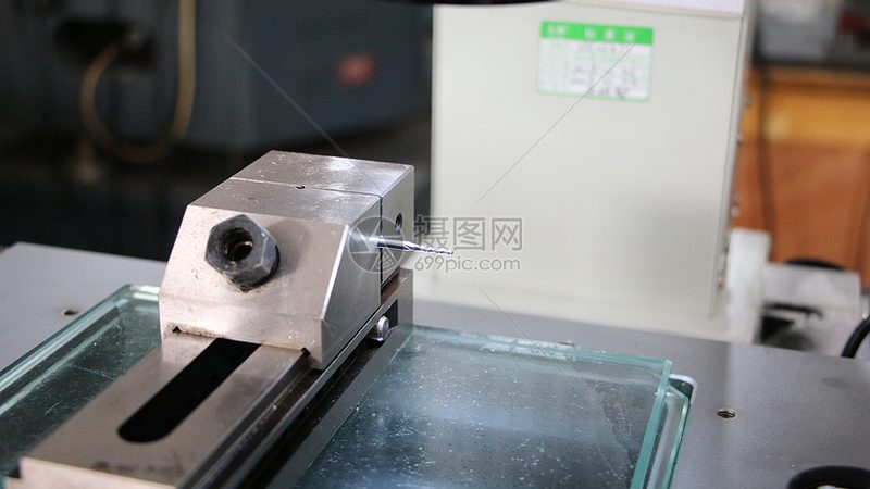 卧式加工中心工作台尺寸选择：安装与要求全解析